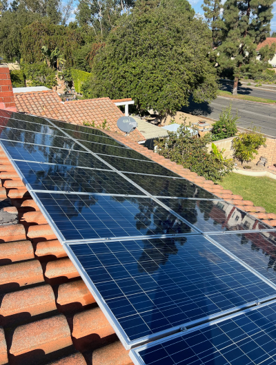 Residential Solar Panel Cleaning Service Image
